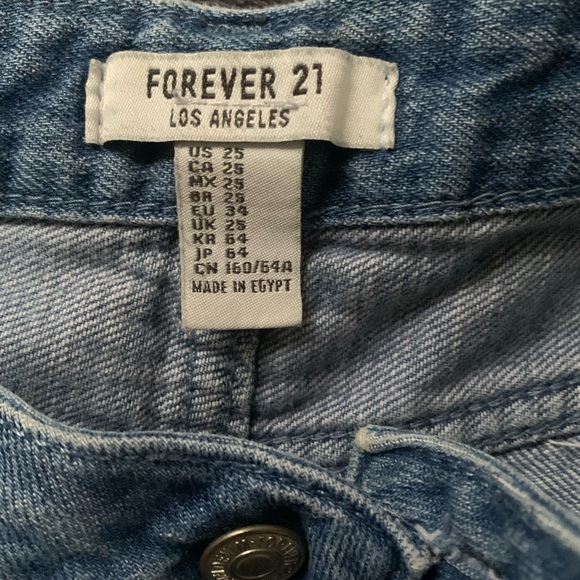 Forever 21 boyfriend jeans - Picture 2 of 3